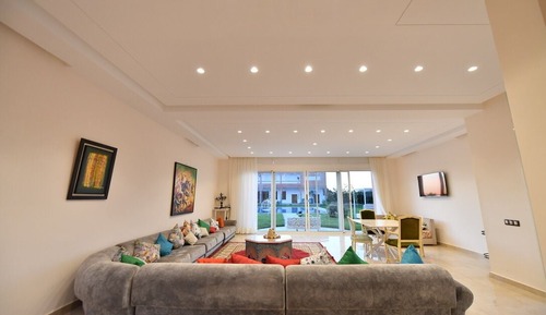 Villa familiar, 2 habitaciones, acceso a la piscina