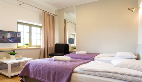 Apartment Double + Twin, 2 Bedrooms Private Bathroom