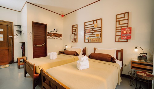 Habitación estándar con 1 cama doble o 2 individuales, 2 camas individuales