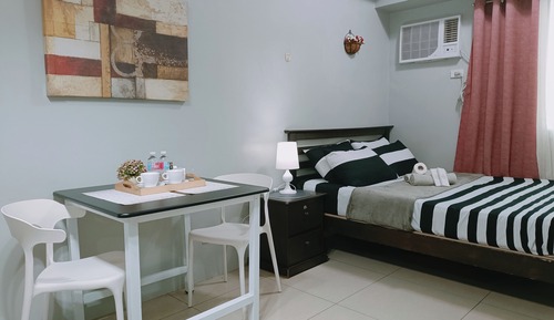 Estudio tradicional, 1 cama de matrimonio