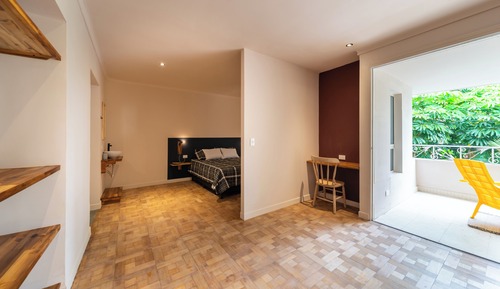 Habitación superior, 1 cama de matrimonio, balcón