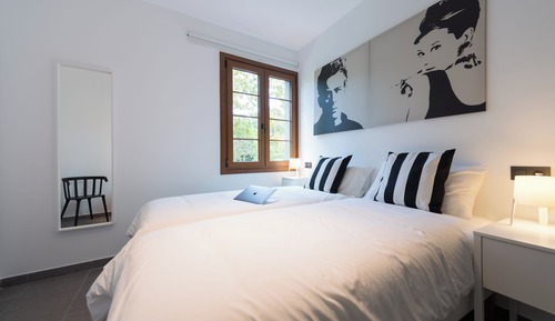Apartamento City, 2 camas individuales, baño privado, vistas al parque