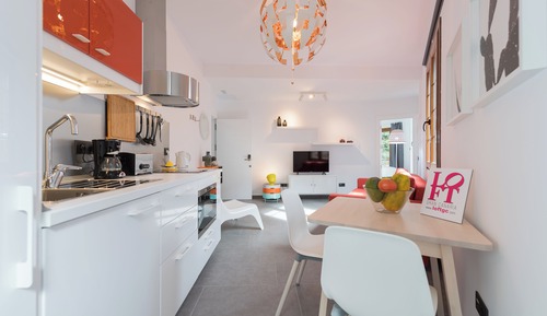 Apartamento de diseño, varias camas, baño privado, vistas a la ciudad