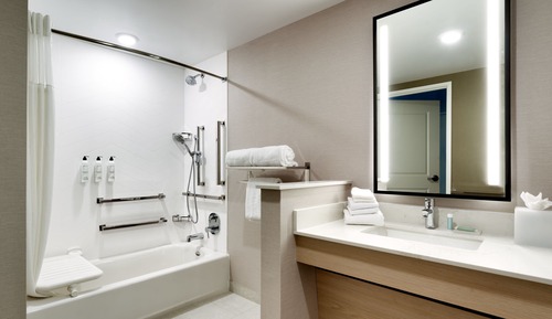 Estudio, varias camas (Mobility Accessible, Tub)