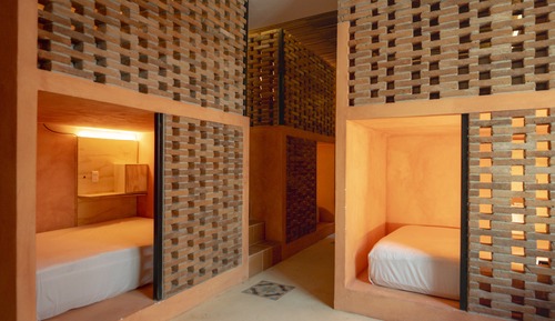 Dormitorio compartido Deluxe  solo para mujeres 8 personas