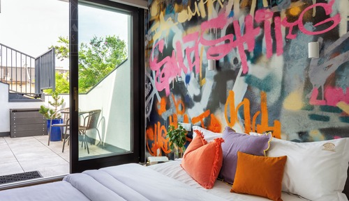 Estudio de diseño, 1 cama de matrimonio con sofá cama