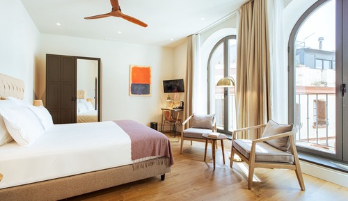 Habitación superior con 1 cama doble o 2 individuales