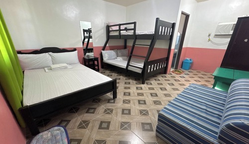 Barkada Room for 7 pax