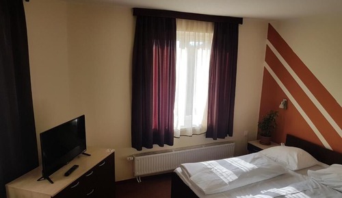 Habitación estándar con 1 cama doble o 2 individuales