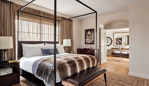 Suite (Roan)