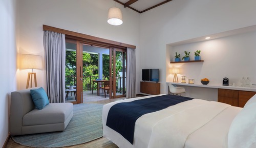 Habitación superior, vistas al mar, en la zona del jardín (Sunset Sky)