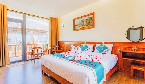 Habitación Deluxe doble, 1 cama de matrimonio, balcón, vistas a la piscina