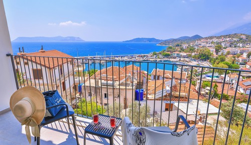 Deluxe Room with Sea View and Jacuzzi