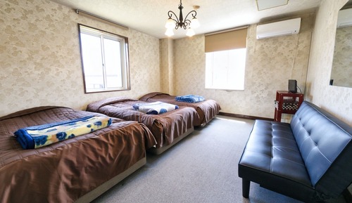 Habitación triple básica