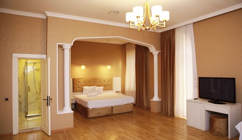 Habitación estándar con 1 cama doble o 2 individuales