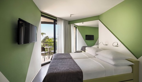 Comfort Double Room with Seaside Balcony