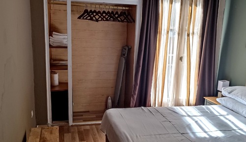 Apartamento Confort, 1 habitación, bañera, vistas al patio (Carlo Premium)