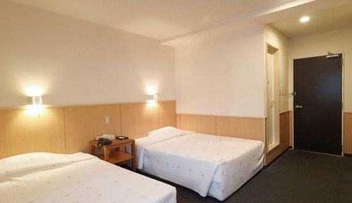 Habitación con 2 camas individuales, fumadores