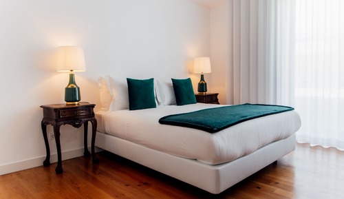 Apartamento, 2 habitaciones, balcón, vistas al jardín