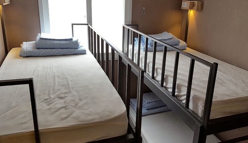 Room (Family Room)