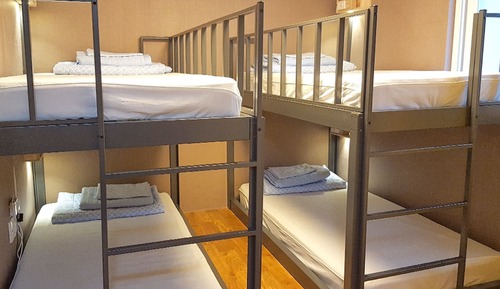 Room (4 Male Dormitory)