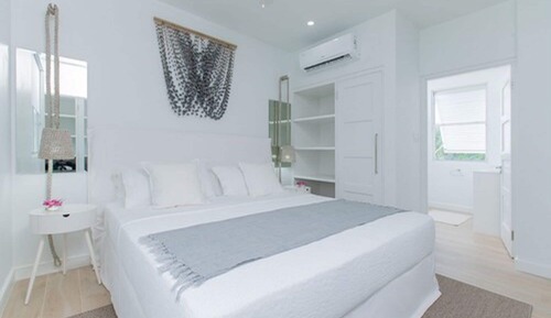 Habitación de lujo, 3 habitaciones, no fumadores, vistas parciales al mar