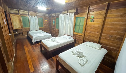 Habitación familiar con 1 cama doble o 2 individuales