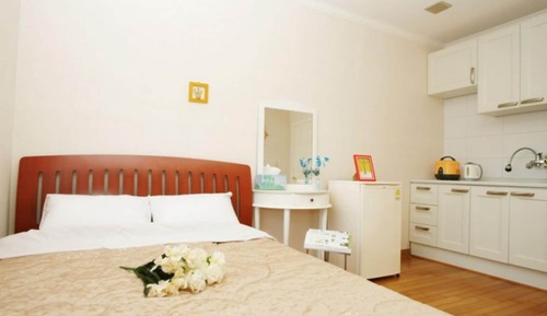 Room (33m - 1)