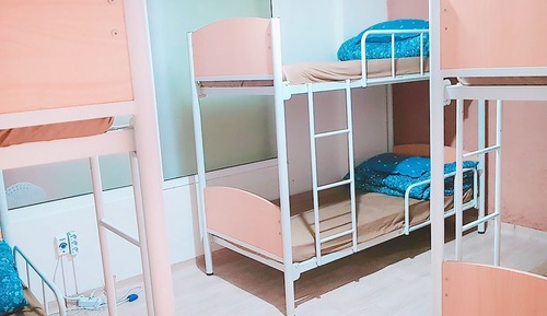 Room (6 female domitory)