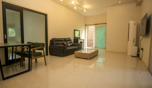 Room (Family Spa 102)