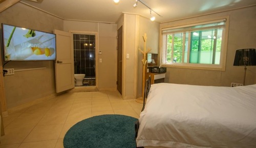 Room (Couple Spa 202)