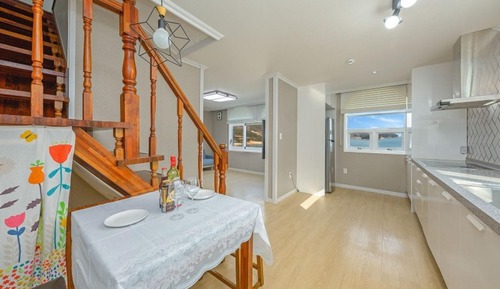 Room (301 (Family Room Ocean View))