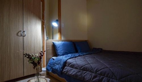 Room (Happy Room)