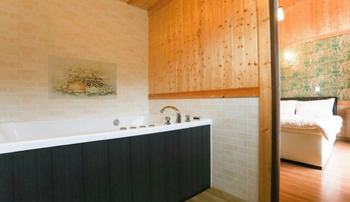 Room (Groban-private house (spa))