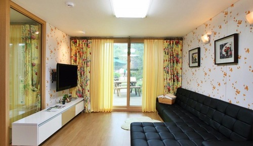 Room (Complex B Pleasant (No 102))