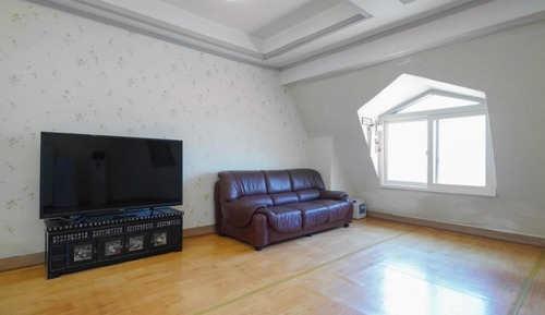 Room (Star 1)