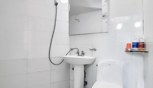 Room (210#)