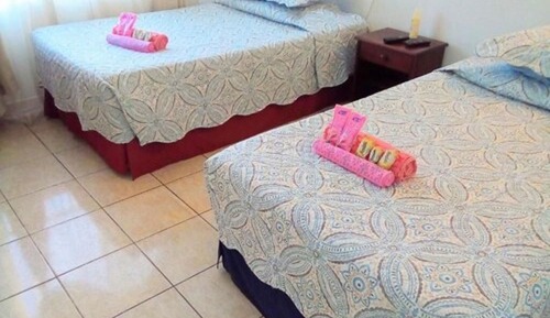 Habitación con 2 camas individuales