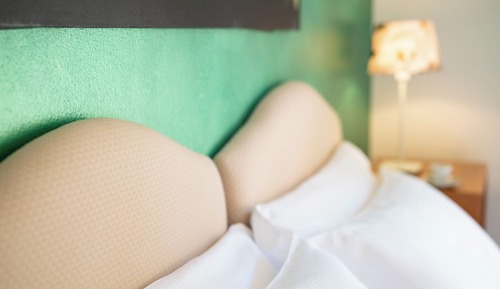 Habitación clásica, 1 cama de matrimonio, balcón, vistas parciales al mar
