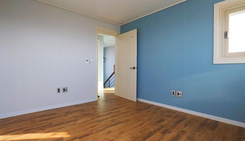 Room (Building 110 (Unshared House Duplex))