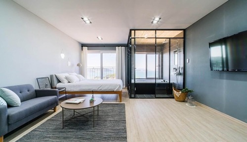 Room (Room203(Spa))