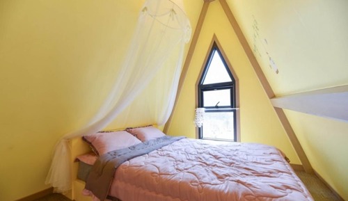 Room (A-Building)
