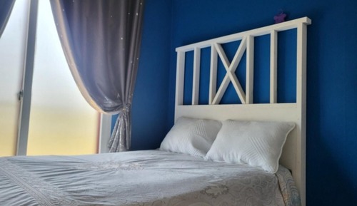 Room (Scotch Blue)