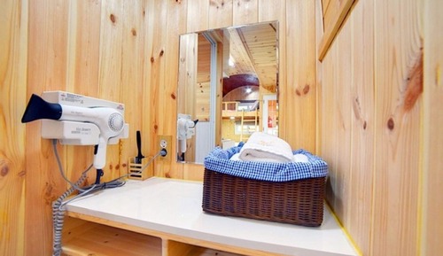 Room (Building 6 (Unshared House))