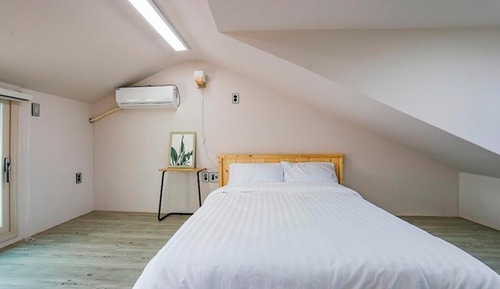Room (Room 201 (Double bed bed room))