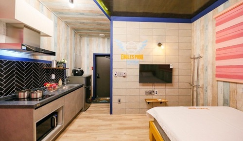 Room (Room 205 (Whirlpool Spa))