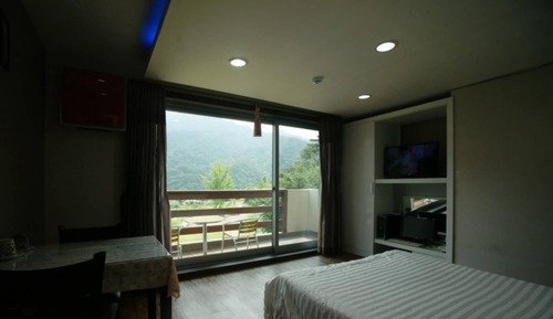 Room (Gemini)