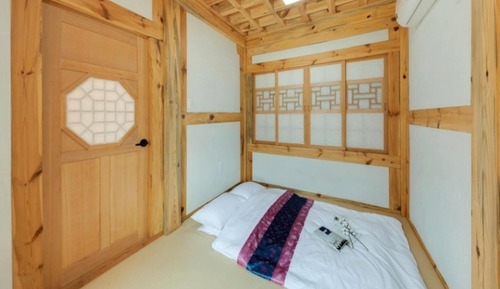 Room (Mukho Unshared House Numaru)