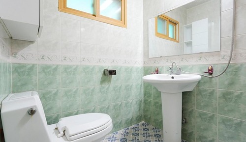 Room (Room 202 (Ocean View))