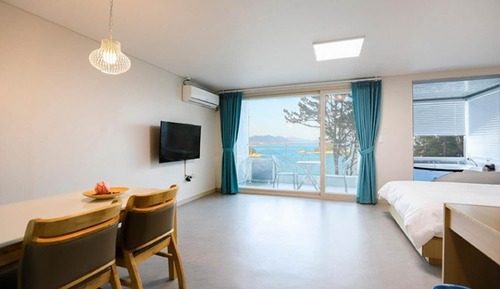 Room (Room 204 (Spa Ocean View))